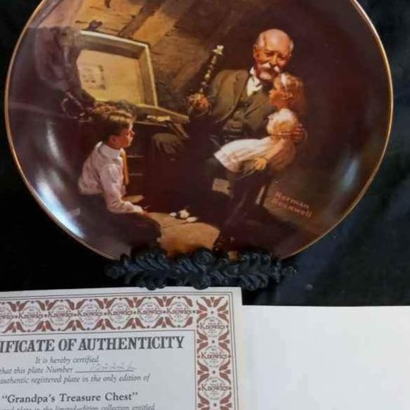 NORMAN ROCKWELL DISPLAY PLATE "GRANDPAS TREASURE CHEST" PLATE 2 IN THIS SERIES - Picture 2 of 6